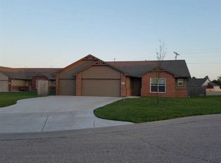 8521 E Millrun St, Wichita, KS 67226
