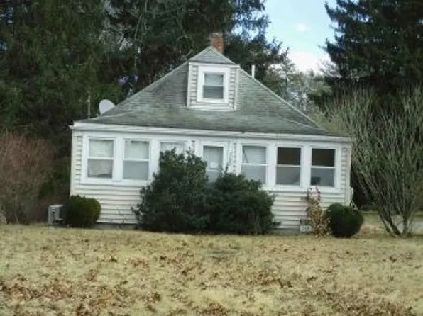 260 Richmond Townhouse Rd, Richmond, RI 02812