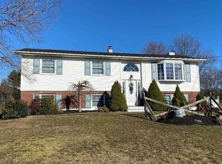 12 Louise Ln, Hopewell Junction, NY 12533