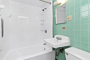 14 Moore St #1 — Photo 7