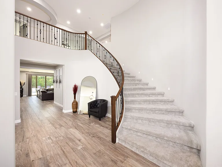 22725 E Desert Hills Dr — Photo 4