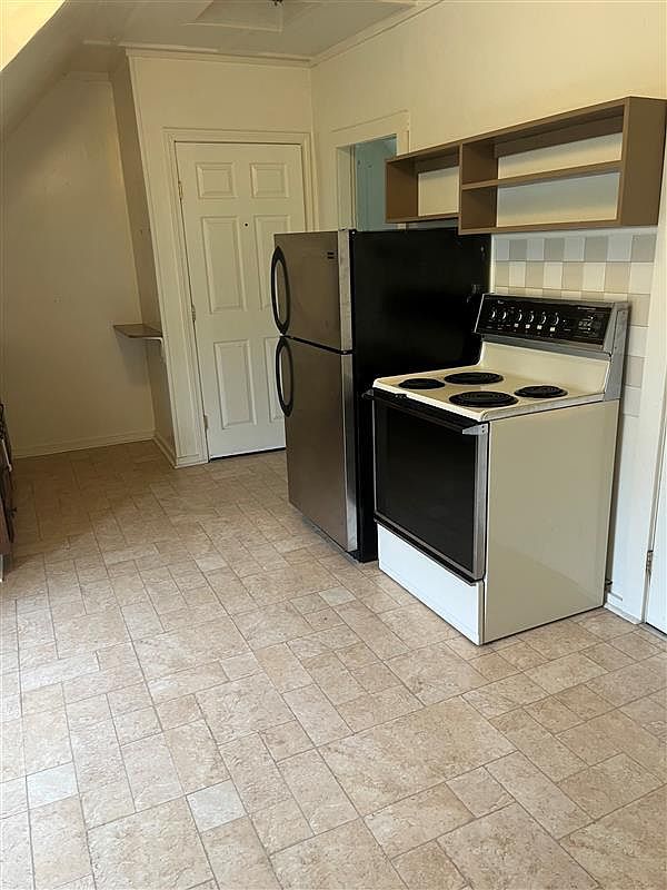 55 Roxbury Rd FLOOR 3, Mexico, ME 04257 Zillow