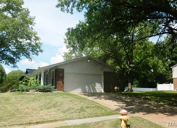 3rd image of 11720 Sheffield Dr
