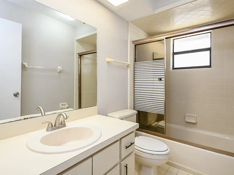 104 Daisy Dr SE — Photo 18