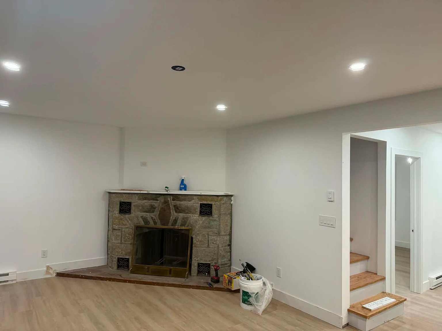 3 bed, 1219 sqft, $3,600 — Photo 2