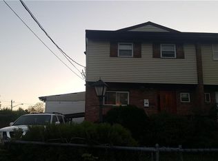 2 Dunlop Dr, Spring Valley, NY 10977