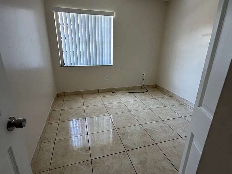 9902 NW 80th Way — Photo 14