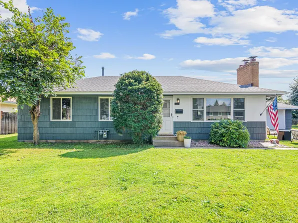 10249 Clinton Ave S, Bloomington, MN 55420