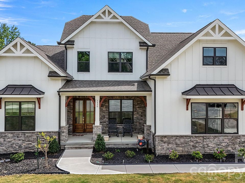 1st image of 3438 Stags Leap Way