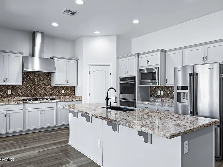 10218 E Bergeron Ave — Photo 10