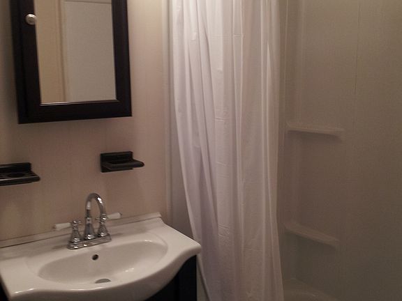 2 BEDRM UNIT BATH