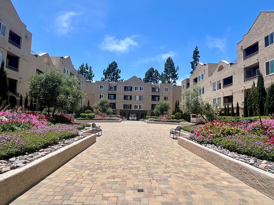 1st image of 8889 Caminito Plaza Centro #7101