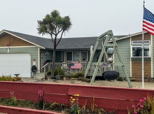 2002 NW Bridgeview Dr, Waldport, OR 97394