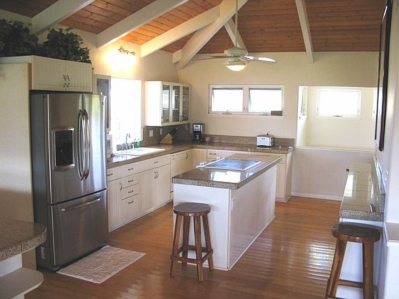 Open functional kitchen