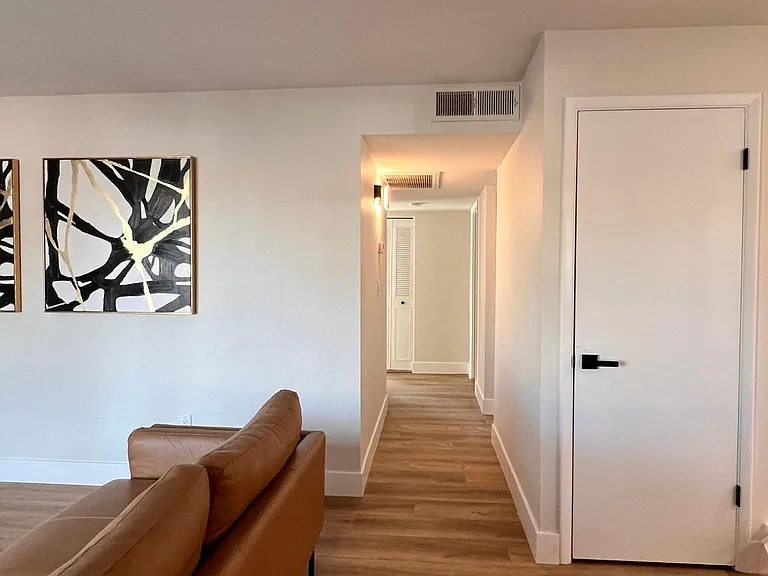 5406 S College Ave — Photo 5