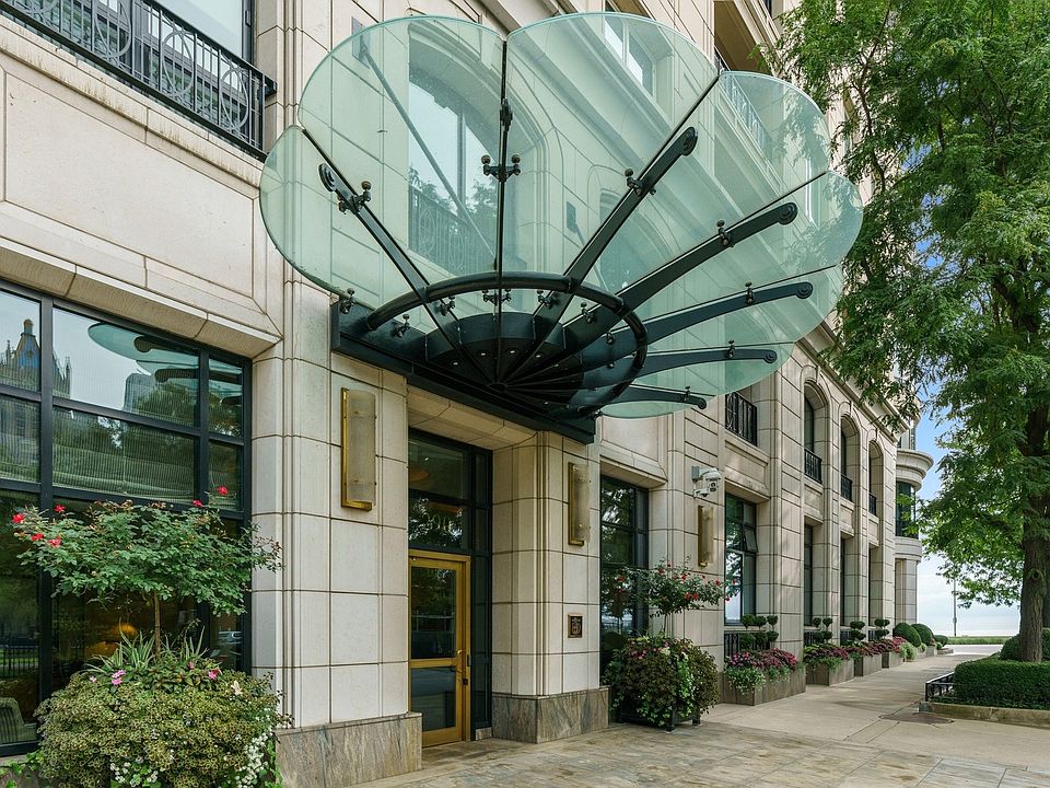1st image of 840 N Lake Shore Dr APT 303