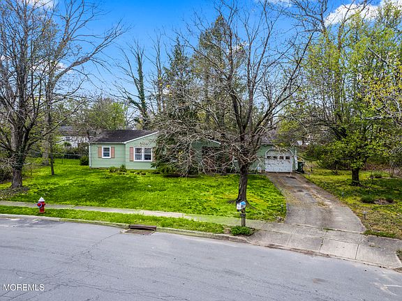3rd image of 1158 Manor Drive