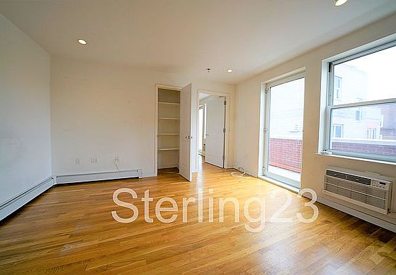 4th image of 25-50 Crescent St #4F