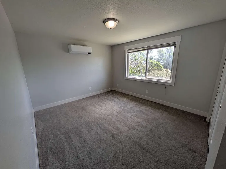 838 S Roberta St #1 — Photo 13