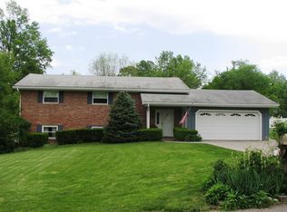 711 Adams St, Newburgh, IN 47630