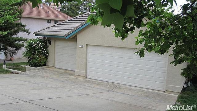 1st image of 1025 Fox Run Ct