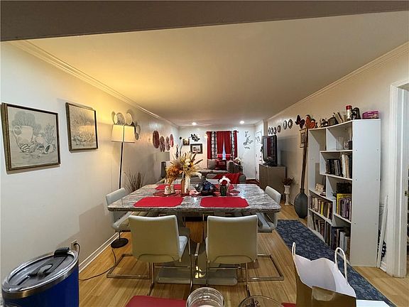 5th image of 3101 Rue Parc Fontaine APT 1305