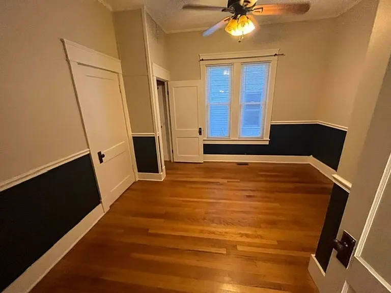 104 S Walnut St — Photo 9