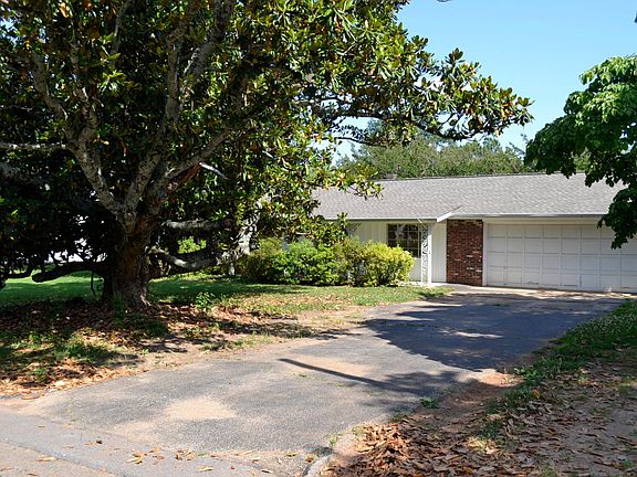 3rd image of 8116 Hayden Dr