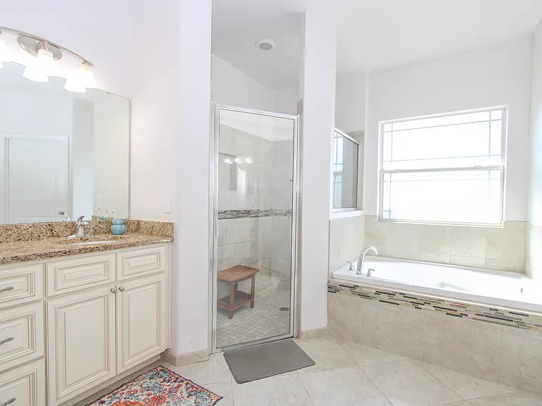 989 NW 231st Way — Photo 14