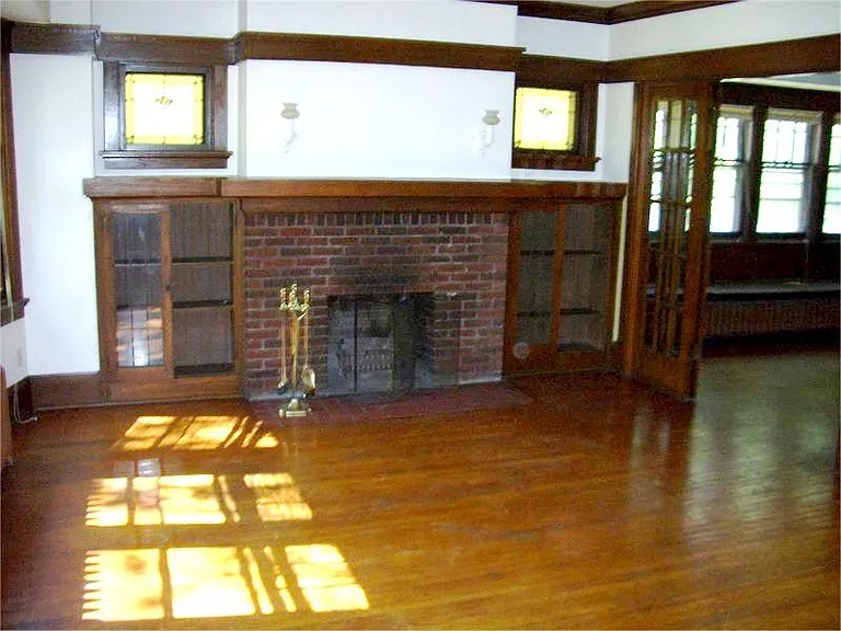 3301 N Cramer St — Photo 2
