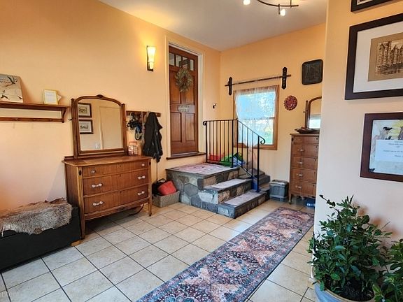 3rd image of 156 Lott Rd