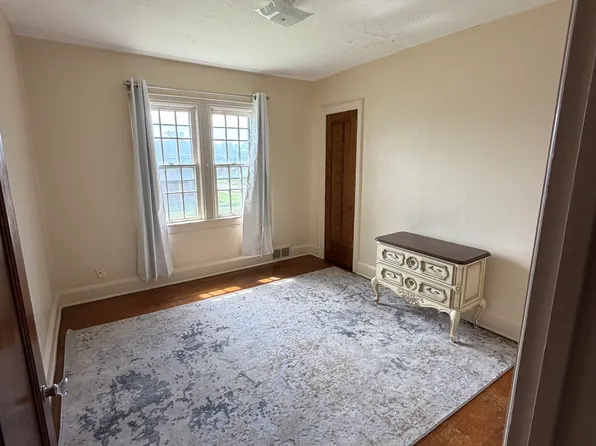 489 W Judson Ave, Youngstown, OH 44511
