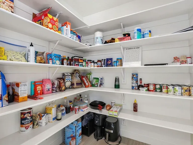 1088 W Audrey Ln — Photo 17