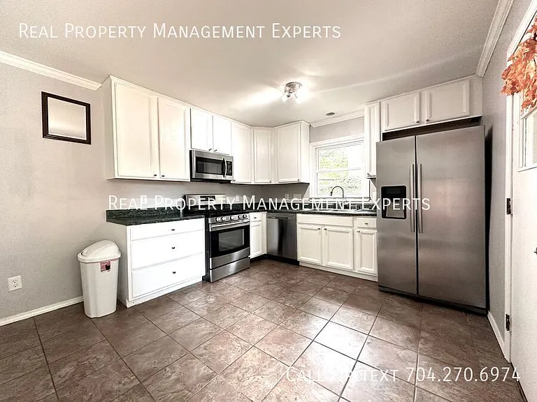 4429 Firwood Ln — Photo 3
