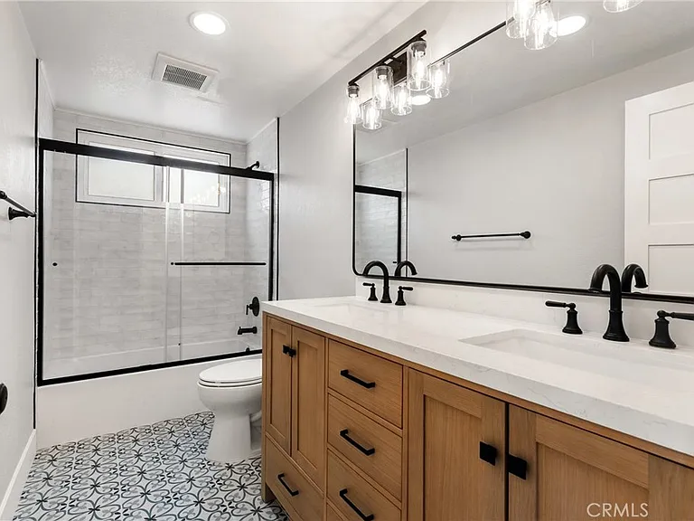 3019 Cresta Way — Photo 11