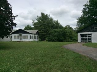 11 Kahler Way, Crown Point, NY 12928