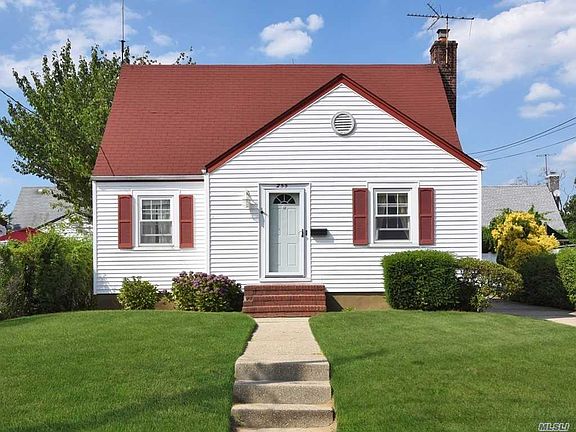 2nd image of 255 Sylvan Dr