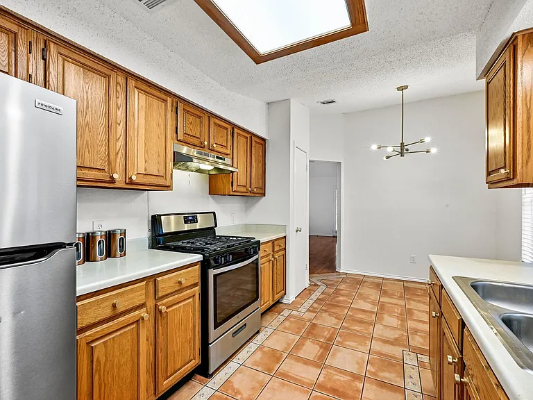 7403 Dallas Dr — Photo 14