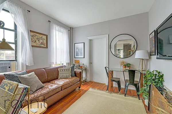 Rented by Rennit Inc. | media 1