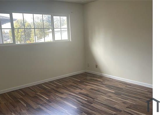 1st image of 1743 Stokes St #4