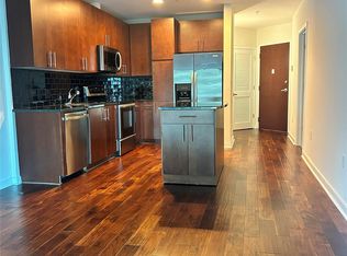210 N Church St Unit 1105, Charlotte, NC 28202