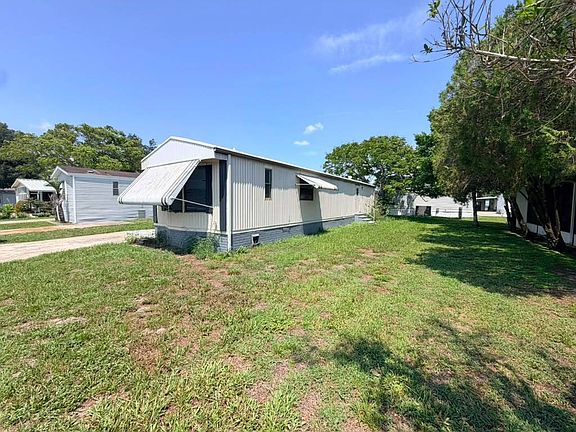 2nd image of 1521 Hawaiian Palm Ln