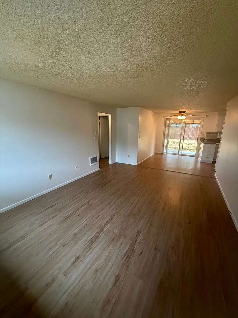 Charming 2-Bedroom Home with Covered Patio & 1-Car Garage — Photo 3