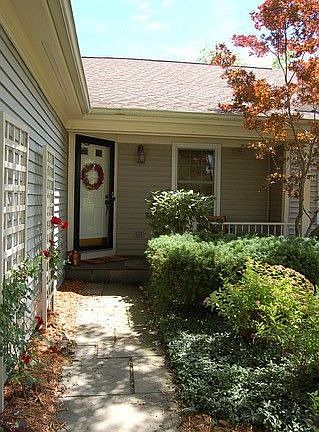 2nd image of 1148 Village Ct