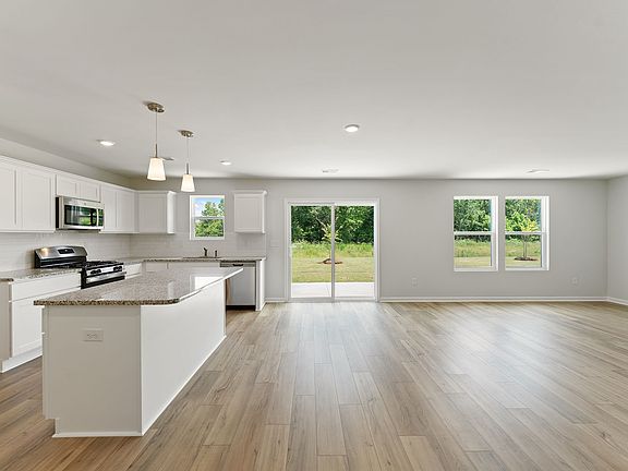 5th image of 7082 Wingate Dr