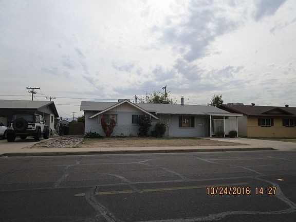 3rd image of 301 E La Canada Blvd