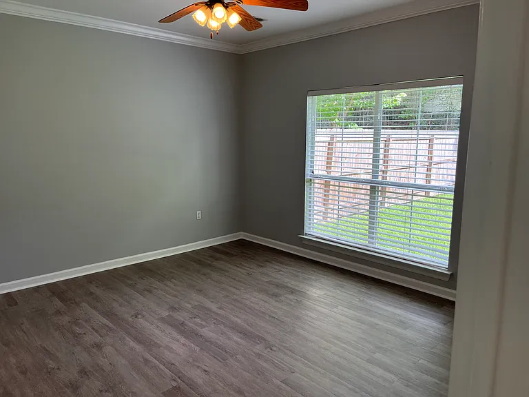 7929 Essen Cove Dr — Photo 9