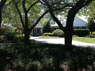 11207 Falls Rd, Lutherville Timonium, MD 21093