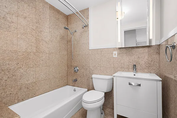 Rented by Compass | media 16