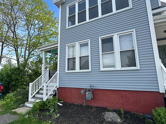 4th image of 286 Front St
